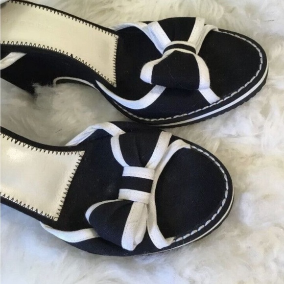 Marc Jacobs Canvas Lace Up Bow Tie Wedge Sandals Black/White Women's Size 8 - Picture 9 of 10